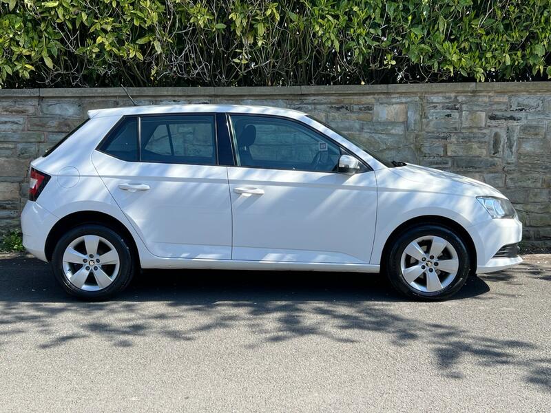 View SKODA FABIA 1.0 SE