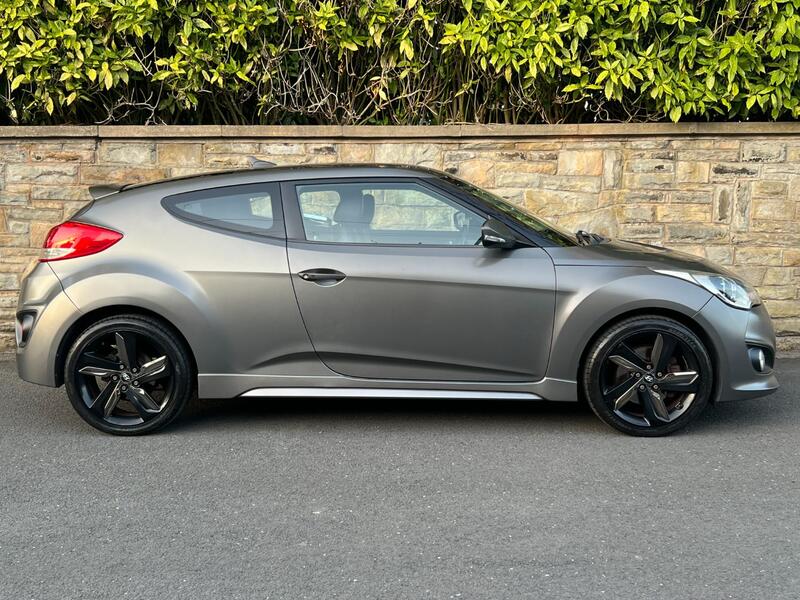 View HYUNDAI VELOSTER 1.6 T-GDi Turbo SE